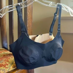 Knix Evolution bra - size 4 padded. New in box.